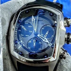 Invicta Lupah "The Last Word" Swiss Chronography Mens Watch
Swiss made